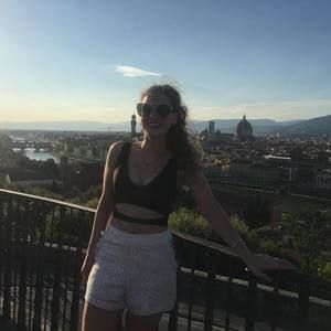 Meet your Posher, Demi